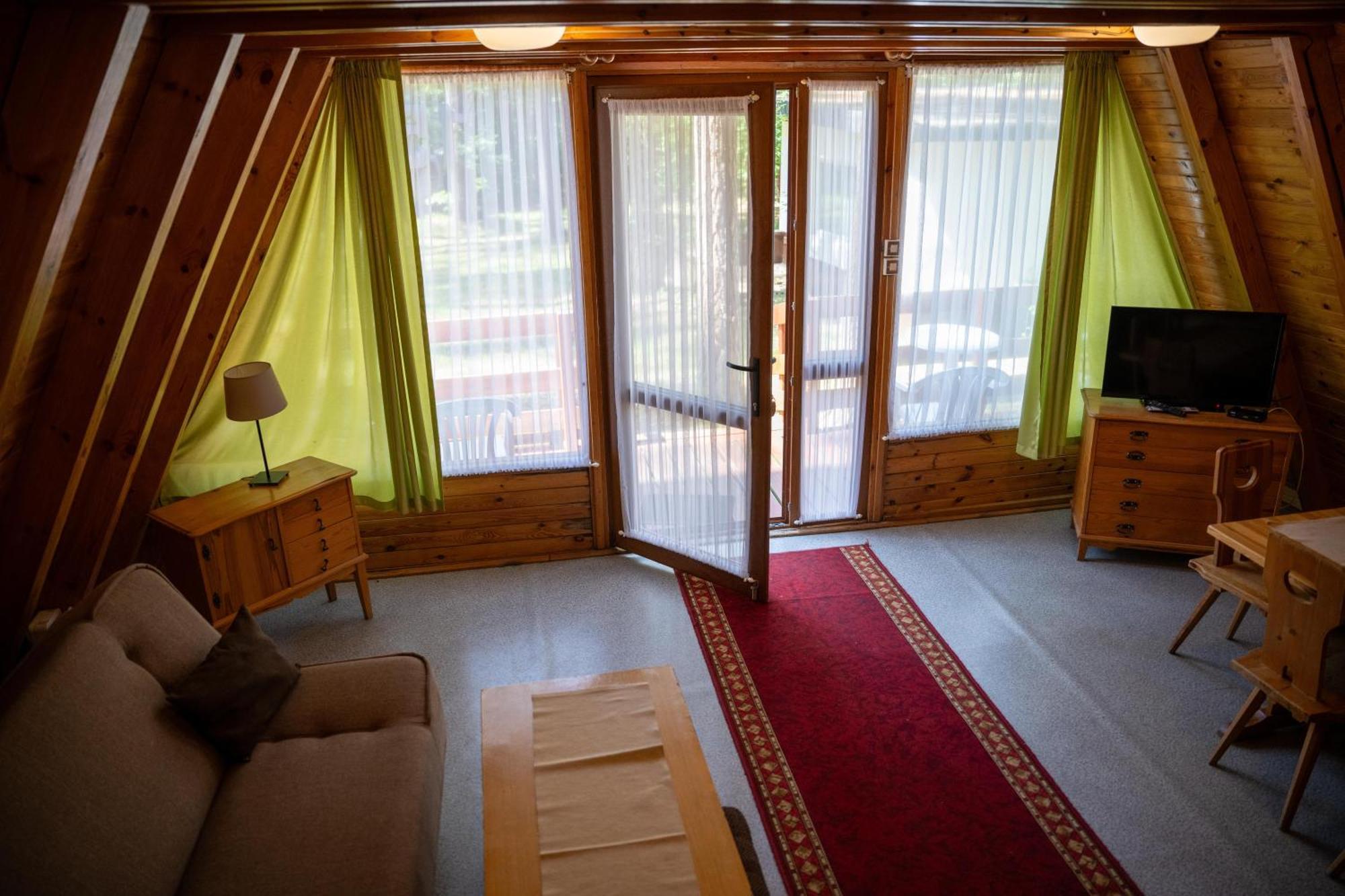 Villa Leśne Ustronie à Byslaw Extérieur photo